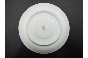 大倉陶園(OKURA/OAC)　金白金蝕ぶどう唐草　瑠璃桜　気品あるデザインが美しいトリオ2客・プレートセット　(R-088022)