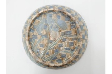 内田泰秀　三越個展　錦練上手　網代とあやめ文の平鉢　共箱付き　(R-088026)