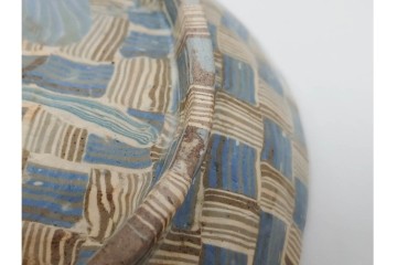 内田泰秀　三越個展　錦練上手　網代とあやめ文の平鉢　共箱付き　(R-088026)