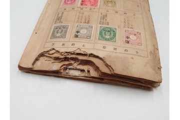 朝鮮・支那　葉書・封筒・菊切手を含む見本(みほん)帳などまとめてセット　(R-088029)