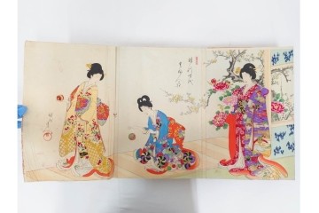 真作　明治期　浮世絵　版画画帳　水野年方・尾形月耕・宮川春汀・楊州周延・梅堂小国政(柳蛙)など　3枚続・6枚続を含む木版画109枚セット　(R-088030)
