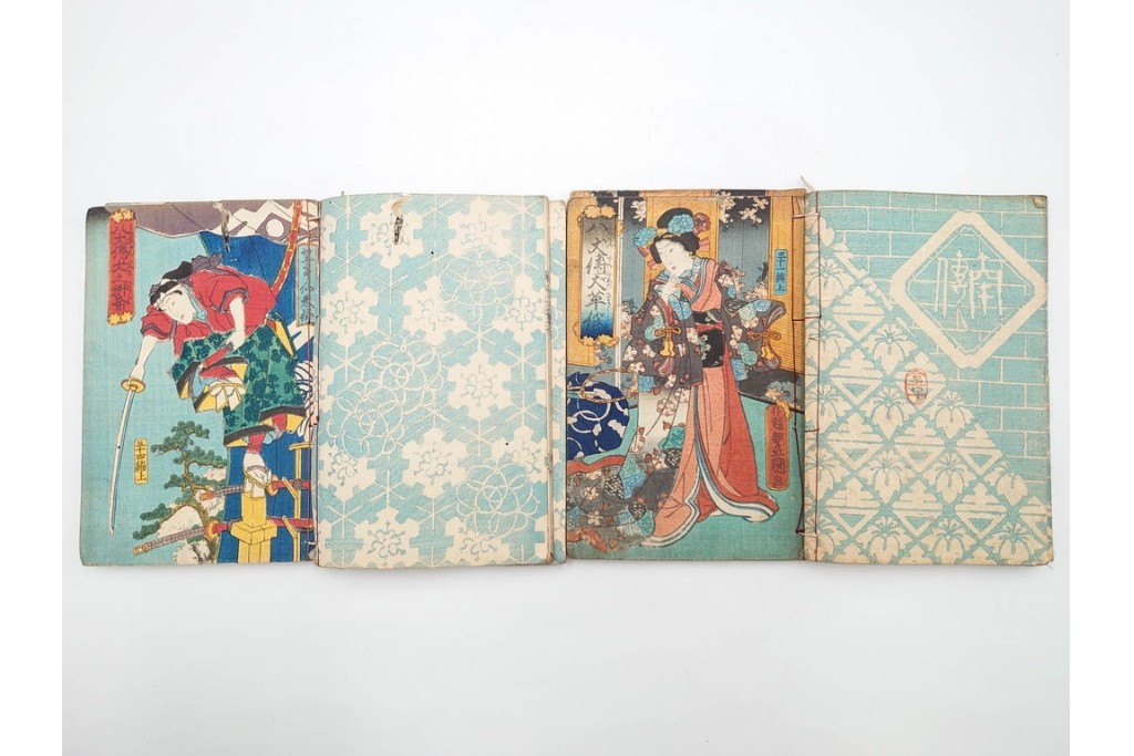 木版画　合巻(合本)　「雪梅芳譚犬の草紙(八犬伝犬の草紙)」　1編から37編・41編から55編　合計104巻(104冊)セット　(R-088031)