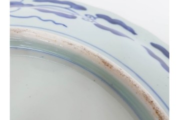 江戸期　古伊万里　染付　輪花形　直径約42cm(1尺4寸)　花唐草に花鳥・山水図を配した大皿　(R-088034)