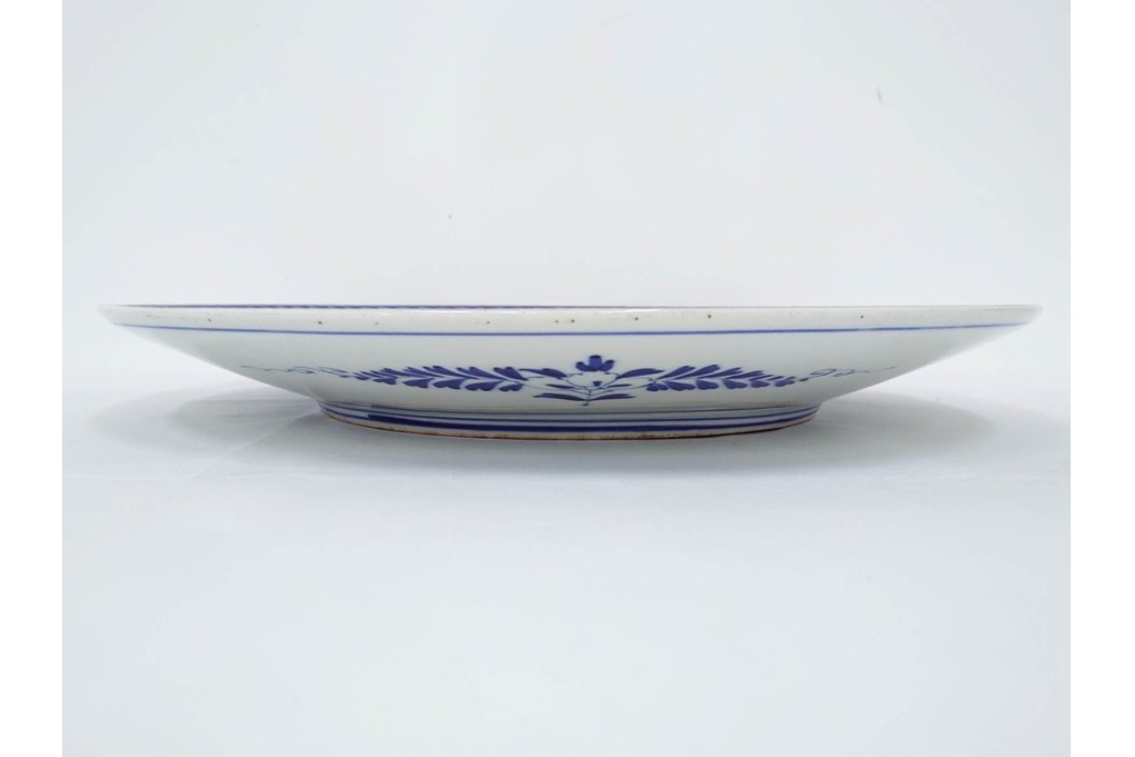 幕末から明治期　古伊万里　染付・金彩　直径47cm(1尺5寸)　余白を活かした鶴文と水辺の草花文が美しい大皿　(R-088035)