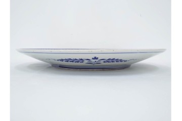 幕末から明治期　古伊万里　染付・金彩　直径47cm(1尺5寸)　余白を活かした鶴文と水辺の草花文が美しい大皿　(R-088035)