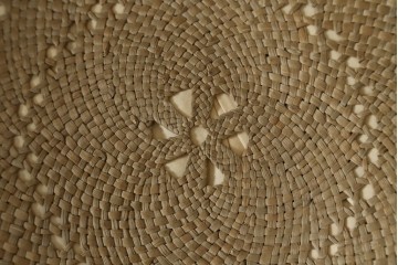 ヴィンテージ家具　上手物!!　繊細な編み込みとくびれたシルエットが優美なラタン製のピーコックチェア　(R-088042)