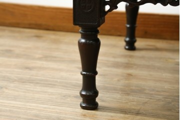 和製アンティーク　希少!!　手の込んだ透かし彫刻と挽物脚が趣を添える和洋折衷の角座卓　(R-088043)