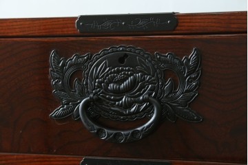 中古　美品　仙台民芸箪笥(仙台箪笥)　漆塗り　杢目を引き立てる高級木地呂塗り仕上げの整理箪笥　定価約80万円　(R-088045)　