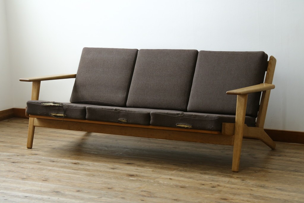 デンマークヴィンテージ　GETAMA(ゲタマ)　Hans J. Wegner(ハンス・J・ウェグナー)　GE290　3人掛けソファ　(R-088050)