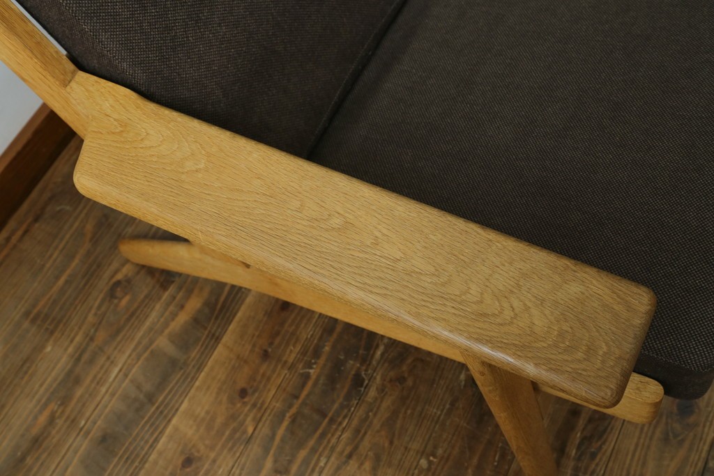 デンマークヴィンテージ　GETAMA(ゲタマ)　Hans J. Wegner(ハンス・J・ウェグナー)　GE290　3人掛けソファ　(R-088050)