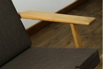 デンマークヴィンテージ　GETAMA(ゲタマ)　Hans J. Wegner(ハンス・J・ウェグナー)　GE290　3人掛けソファ　(R-088050)