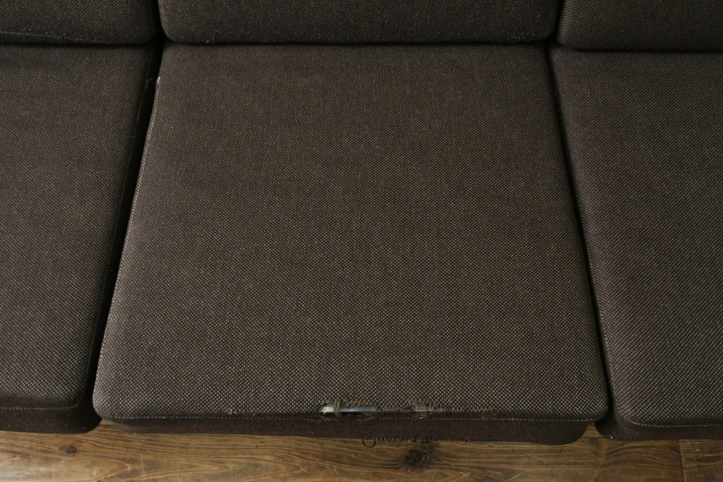 デンマークヴィンテージ　GETAMA(ゲタマ)　Hans J. Wegner(ハンス・J・ウェグナー)　GE290　3人掛けソファ　(R-088050)