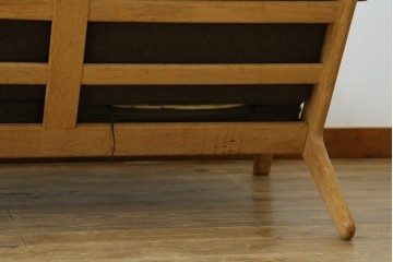 デンマークヴィンテージ　GETAMA(ゲタマ)　Hans J. Wegner(ハンス・J・ウェグナー)　GE290　3人掛けソファ　(R-088050)