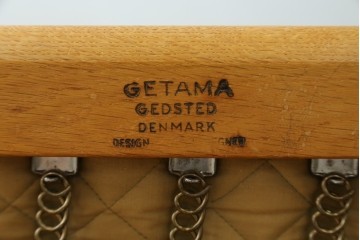 デンマークヴィンテージ　GETAMA(ゲタマ)　Hans J. Wegner(ハンス・J・ウェグナー)　GE290　3人掛けソファ　(R-088050)