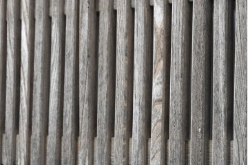 アンティーク建具　明治から大正期　欅(ケヤキ)材　力強い木目が魅力の格子蔵戸1枚　(R-088051)