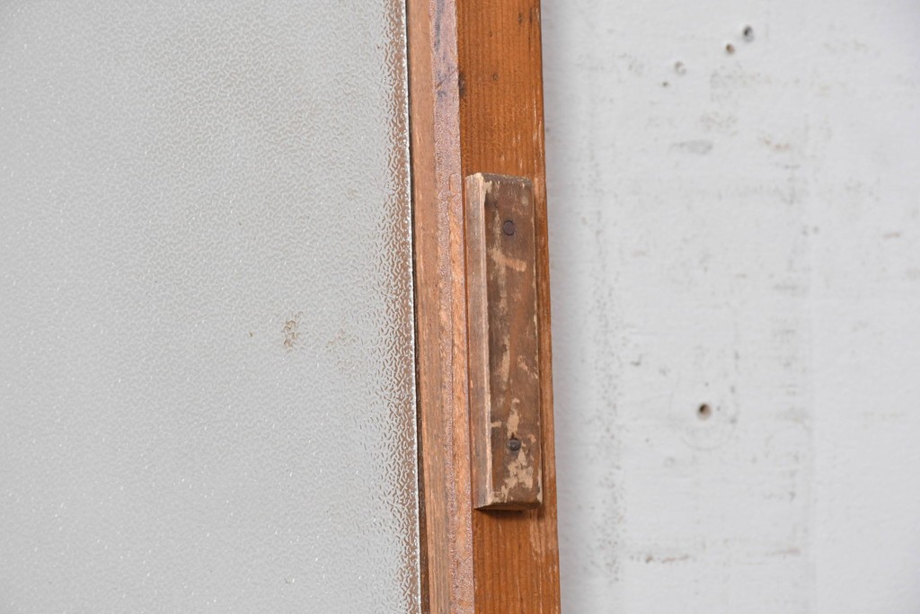 ヴィンテージ建具　昭和中期　モールガラス入りのレトロなガラス戸1枚　(R-088057)