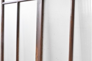 ヴィンテージ建具　昭和中期　レトロなガラス使いが魅力の幅狭ガラス戸2枚セット　(R-088058)