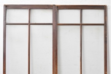 ヴィンテージ建具　昭和中期　レトロなガラス使いが魅力の幅狭ガラス戸2枚セット　(R-088058)