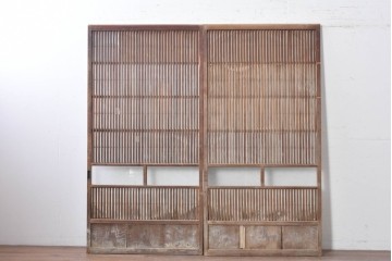 アンティーク建具　大正から昭和初期　均整の取れた格子意匠が美しい裏障子付き格子戸2枚セット　(R-088059)