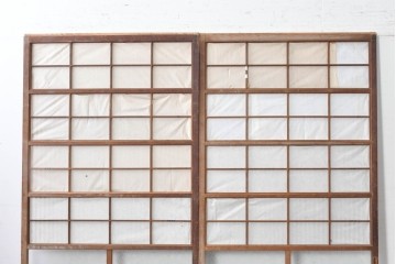 アンティーク建具　大正から昭和初期　均整の取れた格子意匠が美しい裏障子付き格子戸2枚セット　(R-088059)