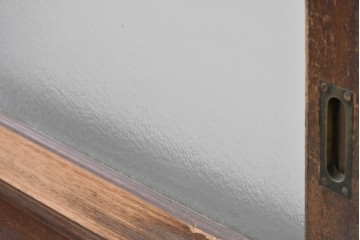 ヴィンテージ建具　昭和中期　腰板欅(ケヤキ)材　味わい深い欅材の木目が魅力のガラス戸1枚　(R-088061)