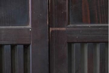 アンティーク建具　大正から昭和初期　ガラス入り　細やかな格子とガラスを組み合わせた格子帯戸3枚セット　(R-088065)
