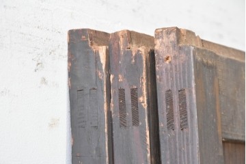 アンティーク建具　大正から昭和初期　ガラス入り　細やかな格子とガラスを組み合わせた格子帯戸3枚セット　(R-088065)