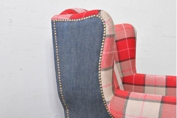 新古　展示品　美品　特注オーダー家具　チェック柄の華やかなウィングバックチェア　制作費約12万円　(R-088089)