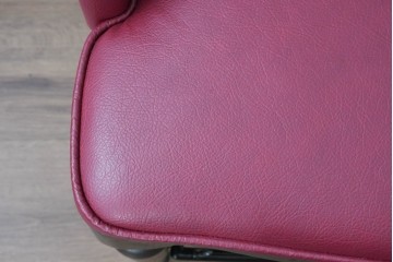 新古　美品　特注オーダー家具　鋲飾りが印象的なチェア　制作費約13万円　(R-088090)