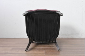 新古　美品　特注オーダー家具　鋲飾りが印象的なチェア　制作費約13万円　(R-088090)