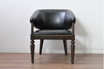 新古　展示品　美品　特注オーダー家具　黒と赤のコントラストが印象的なチェア　制作費約13万円　(R-088091)