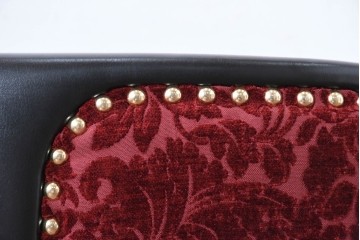 新古　展示品　美品　特注オーダー家具　黒と赤のコントラストが印象的なチェア　制作費約13万円　(R-088091)