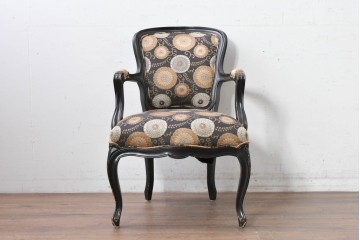 新古　展示品　美品　特注オーダー家具　シノワズリデザインが華やかなアンティーク調のチェア　制作費約15万円　(R-088092)