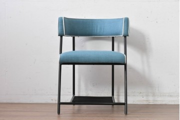 新古　展示品　美品　特注オーダー家具　The VintageHouse(ザ・ヴィンテージハウス)社製　ブルーファブリックのチェア　制作費約9万円　(R-088094)