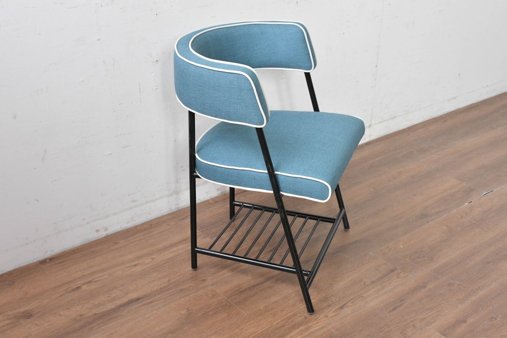 新古　展示品　美品　特注オーダー家具　The VintageHouse(ザ・ヴィンテージハウス)社製　ブルーファブリックのチェア　制作費約9万円　(R-088094)