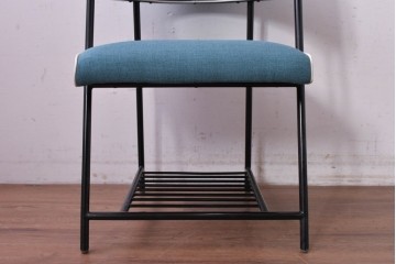 新古　展示品　美品　特注オーダー家具　The VintageHouse(ザ・ヴィンテージハウス)社製　ブルーファブリックのチェア　制作費約9万円　(R-088094)