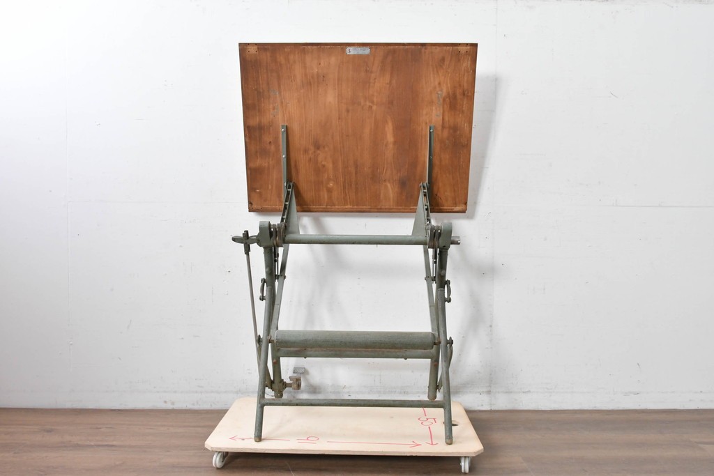 【簡易リペア限定品】　フランスヴィンテージ　Lucien Sautereau(リュシアン・ソートロー)デザイン　UNIC(ユニック)　インダストリアルな佇まいが魅力のチルトップ可動式製図台　(R-088100)