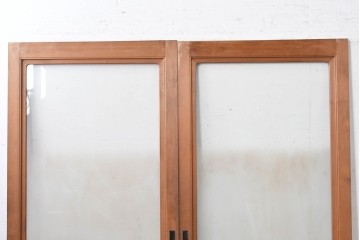 ヴィンテージ建具　昭和後期　上手物!!　大きなガラス面が開放的な大判ガラス戸2枚セット　(R-088101)