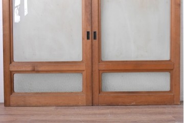 ヴィンテージ建具　昭和後期　上手物!!　大きなガラス面が開放的な大判ガラス戸2枚セット　(R-088101)