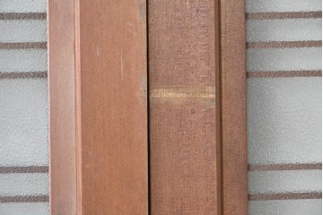 ヴィンテージ建具　昭和中期　上手物!!　腰板杉材一枚板　整然と並ぶ格子が上品なガラス戸4枚セット　(R-088102)