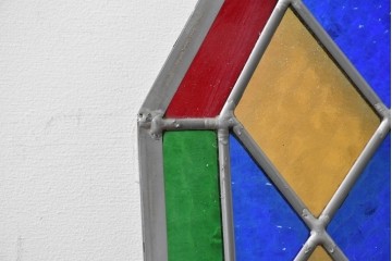 中古建具　職人手作り　鮮やかな色ガラスが美しい!　ハンドメイドのステンドグラス窓4枚セット　(R-088115)