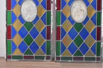 中古建具　職人手作り　鮮やかな色ガラスが美しい!　ハンドメイドのステンドグラス窓4枚セット　(R-088115)