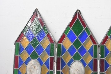 中古建具　職人手作り　鮮やかな色ガラスが美しい!　ハンドメイドのステンドグラス窓4枚セット　(R-088116)
