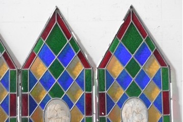 中古建具　職人手作り　鮮やかな色ガラスが美しい!　ハンドメイドのステンドグラス窓4枚セット　(R-088116)