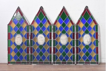 中古建具　職人手作り　鮮やかな色ガラスが美しい!　ハンドメイドのステンドグラス窓4枚セット　(R-088117)
