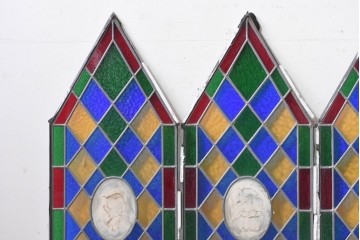 中古建具　職人手作り　鮮やかな色ガラスが美しい!　ハンドメイドのステンドグラス窓4枚セット　(R-088117)