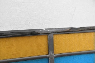 中古建具　職人手作り　色ガラスの幾何学模様が美しい!　ハンドメイドのステンドグラス窓4枚セット　(R-088120)
