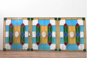 中古建具　職人手作り　色ガラスの幾何学模様が美しい!　ハンドメイドのステンドグラス窓3枚セット　(R-088123)