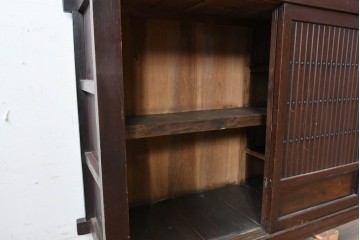 和製アンティーク　明治期　格子戸の意匠が趣深い四尺水屋箪笥　(R-088125)