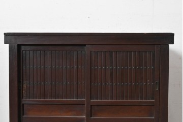 和製アンティーク　明治期　格子戸の意匠が趣深い四尺水屋箪笥サイドボード　(R-088126)
